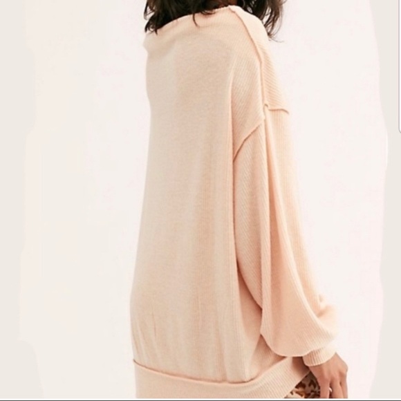 Free people off shoulder peach sweater - Picture 3 of 6
